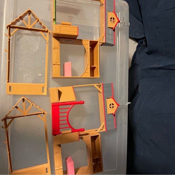 Huge Barbie Lot - Picture 8 of 16